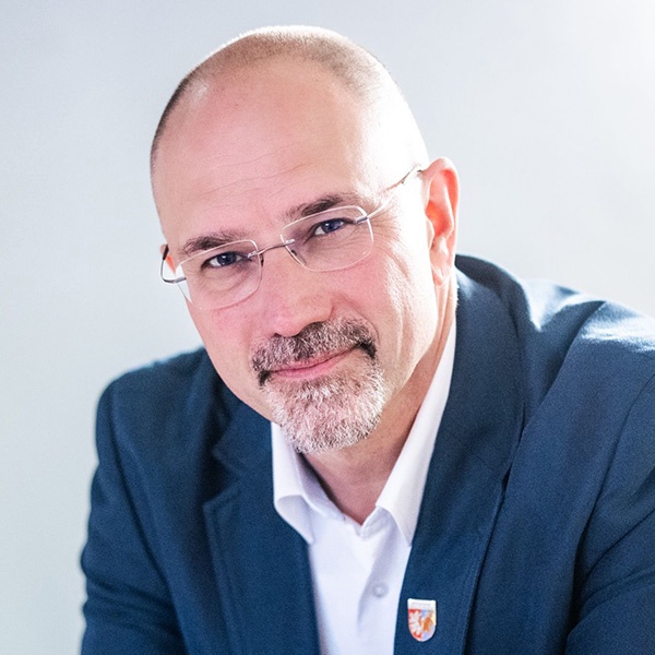 Mag. (FH) Josef Zoppoth